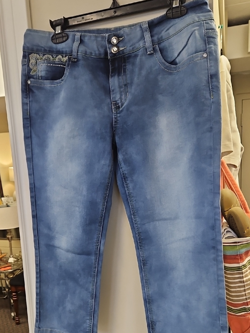 Women's Blue Denim Stretch Capris with Embellished Pocket Sz 14